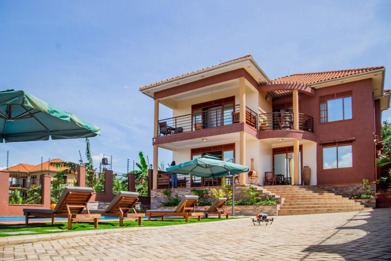 Savannah Suites Lubowa Екстериор снимка