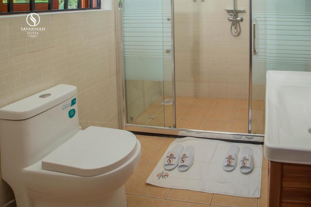 Savannah Suites Lubowa Екстериор снимка
