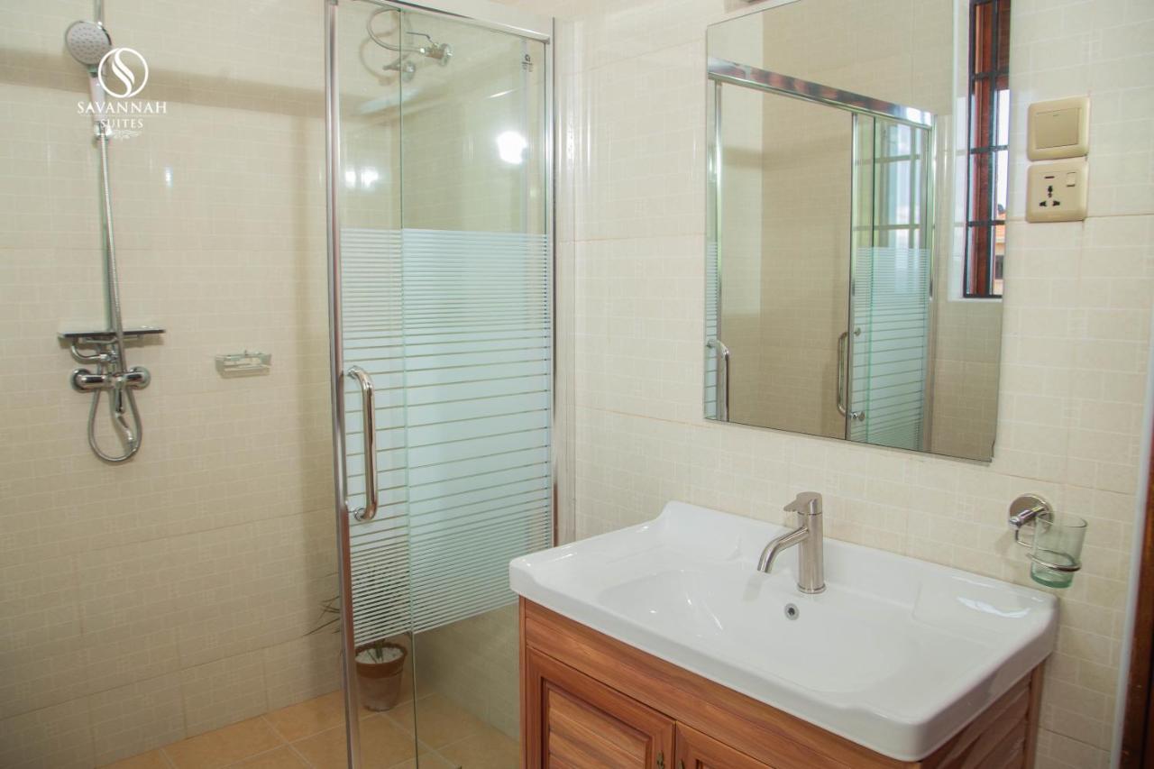 Savannah Suites Lubowa Екстериор снимка