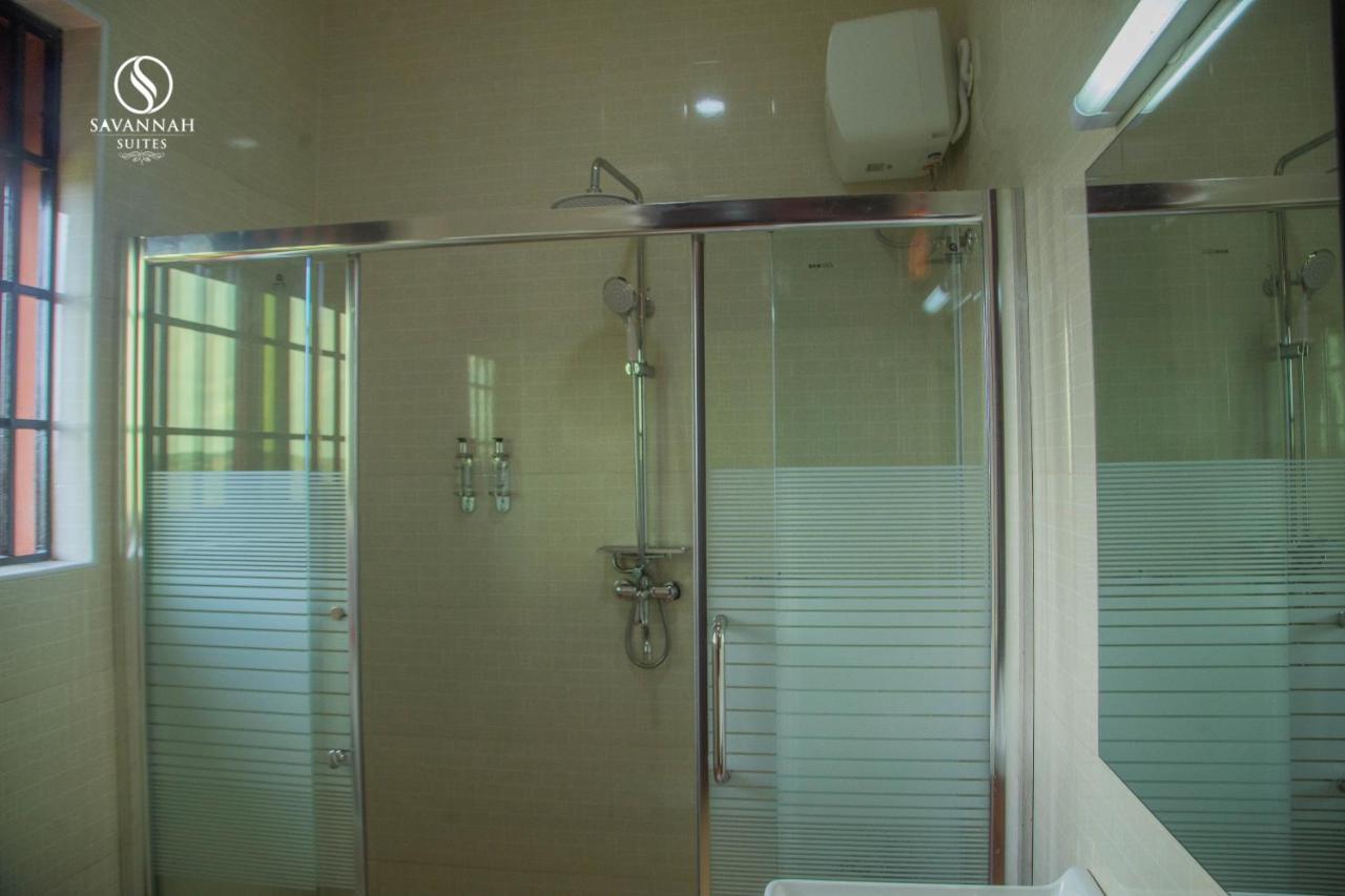 Savannah Suites Lubowa Екстериор снимка